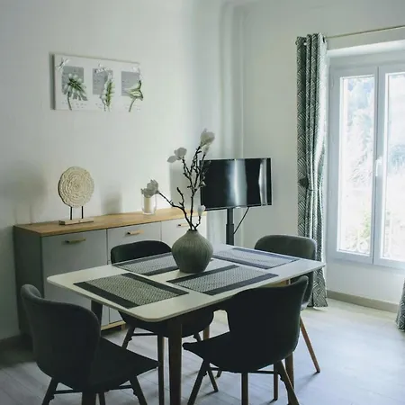 Appartement Au Coeur Des Gres D *